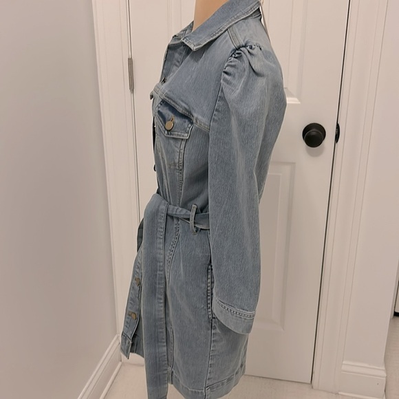 Elan Denim Belted Puff Sleeve Dress - Picture 5 of 13